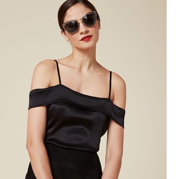 Reformation Tops - Reformation velvet black top